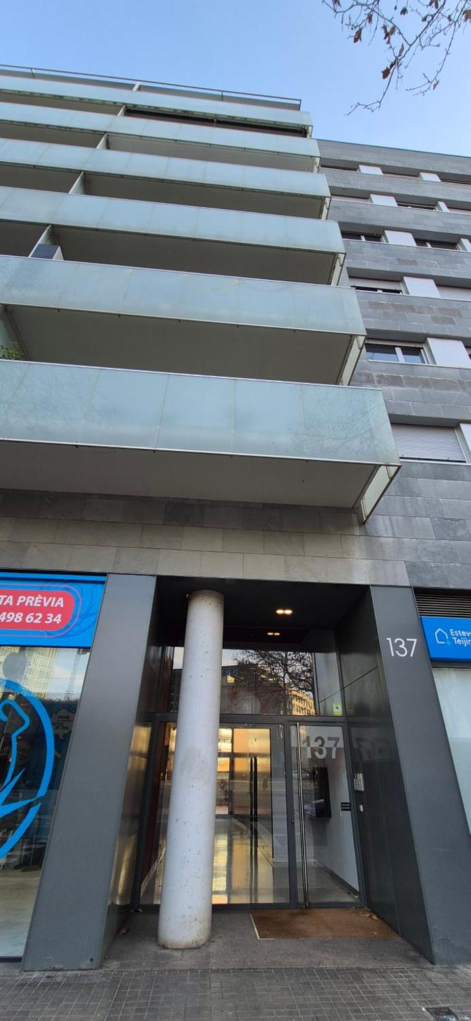 Apartamento En Avenida Diagonal - Torre Glorias - Angeles Terraza Barcelona Bagian luar foto
